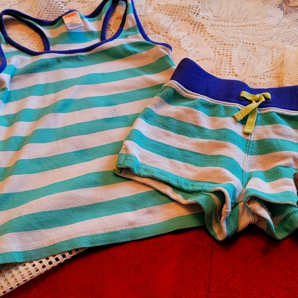 Gymboree matching set.